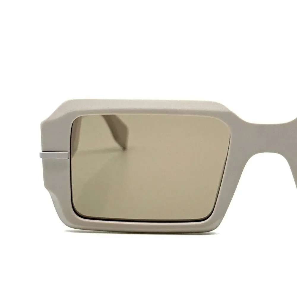 New, FENDI Sunglasses FE40073U 20E  Authentic